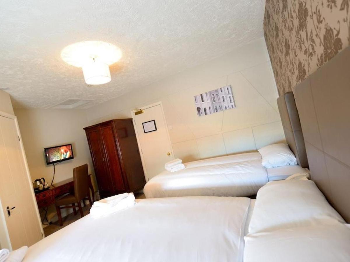 Savoy Country Inn St Clears Dış mekan fotoğraf